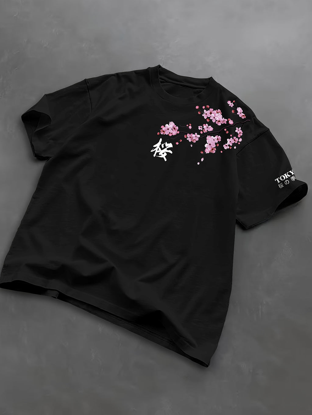 T-shirt à manches courtes pour homme, imprimé mode streetwear décontracté, motif fleurs de cerisier et éléments japonais. Haut confortable à col rond, idéal pour le printemps et l'été.