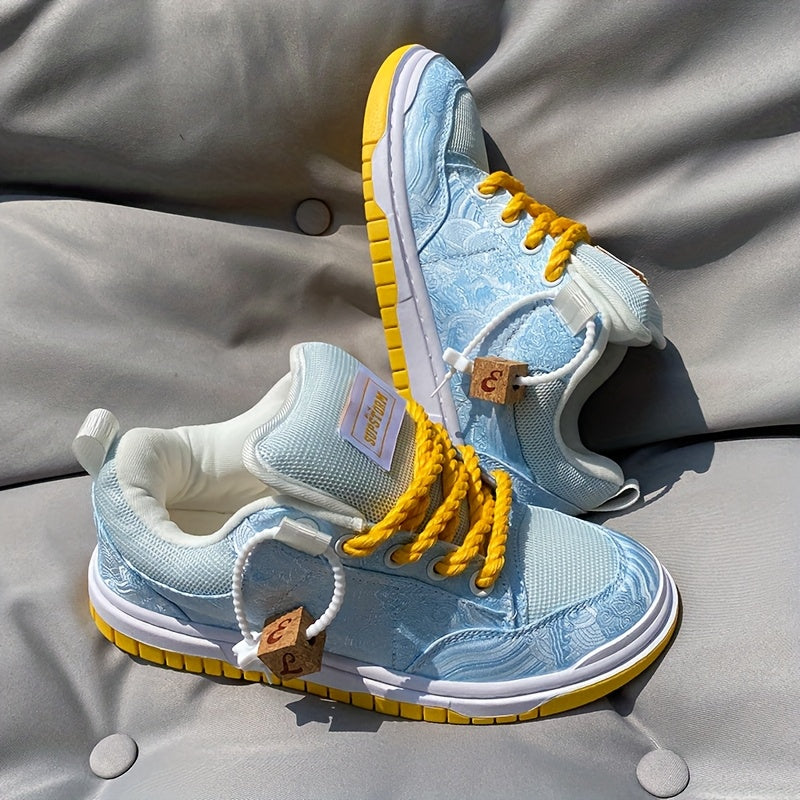 Mocassins bleu clair au design original avec languette épaisse, convenant aux hommes et aux femmes. Chaussures décontractées confortables et résistantes, chaussures tendance et polyvalentes, baskets basses mode pour l'automne et l'hiver.