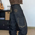 Pantalon en jean homme à imprimé léopard brodé | Coupe ample, style urbain, lettres brodées, grandes poches, tissu non extensible, toutes saisons