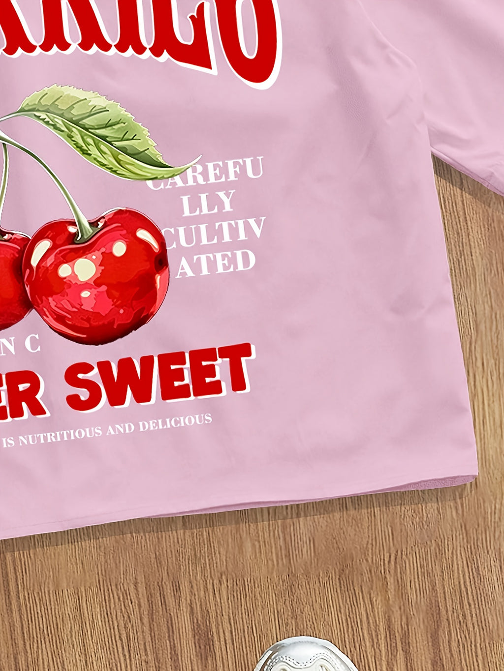 Chemise d'été décontractée à manches courtes pour homme avec motif de cerises et lettres au dos
