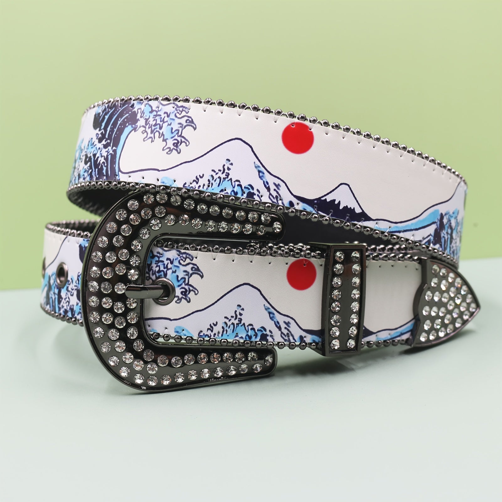 Ceinture blanche strass style années 2000 avec motif paysage de montagne - Boucle en alliage style western, empiècement en similicuir, accessoire de mode unisexe pour jeans et tenues décontractées | Ceinture tendance années 2000 | Ornement strass