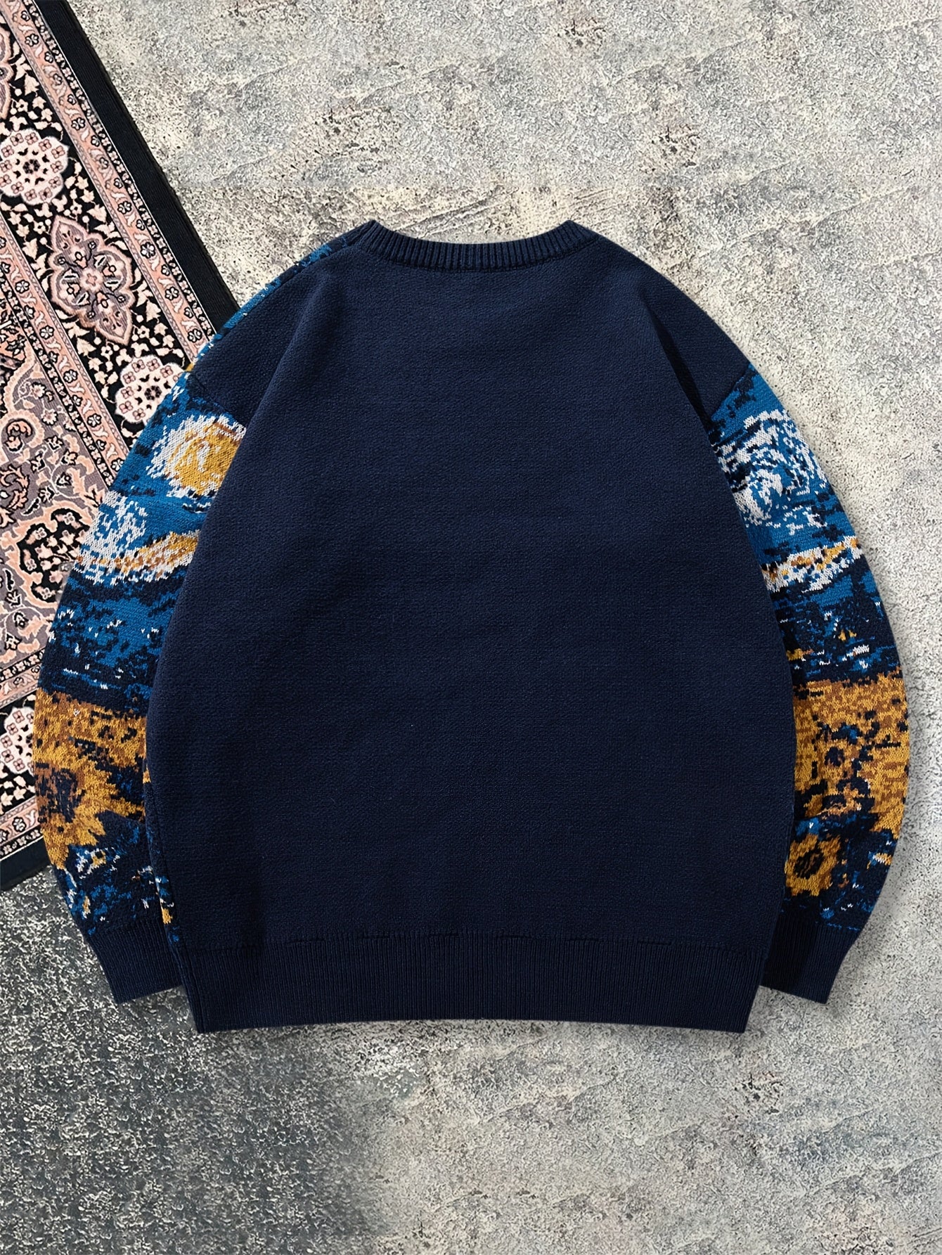 Nouveau pull décontracté pour homme, idéal pour l'automne et l'hiver. Coupe ample, orné d'un motif inspiré de Van Gogh représentant un tournesol et un ciel étoilé, avec des manches longues en maille vintage et un col rond.