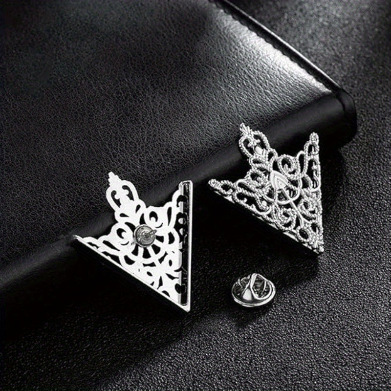 Lot de 2 pinces triangulaires rétro à motif ajouré, accessoires de mode raffinés pour costumes et chemises homme et femme