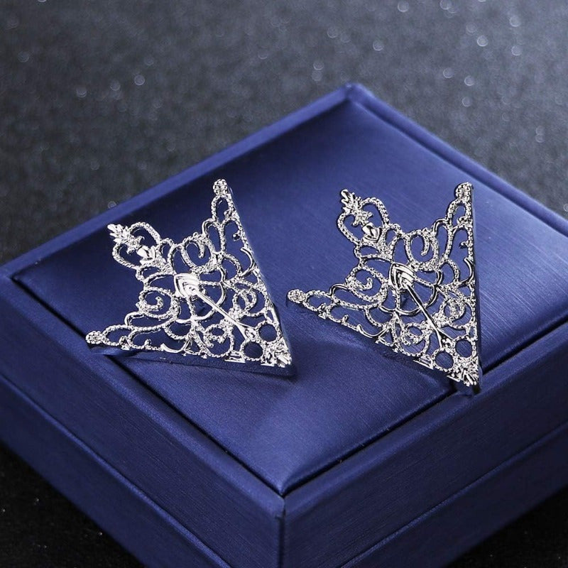 Lot de 2 pinces triangulaires rétro à motif ajouré, accessoires de mode raffinés pour costumes et chemises homme et femme