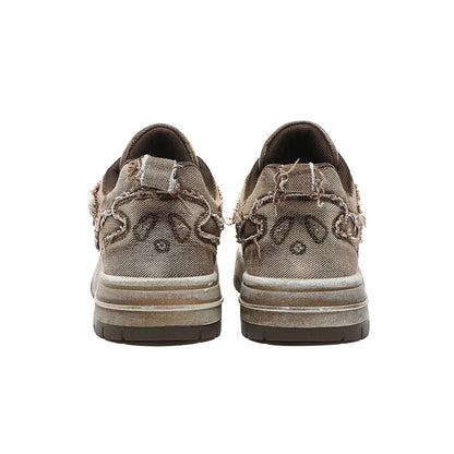 Men's Denim Board Shoes Retro Distressed Tassels Design Low-top Sports Shoes Hip Hop Casual Sneakers