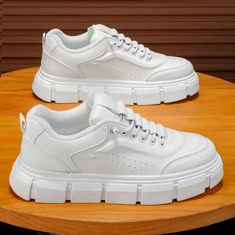 Nouvelles chaussures décontractées pour hommes 2025 : chaussures Oxford pour hommes, chaussures rétro de luxe en cuir, baskets respirantes tendance, bottes à plateforme faites à la main