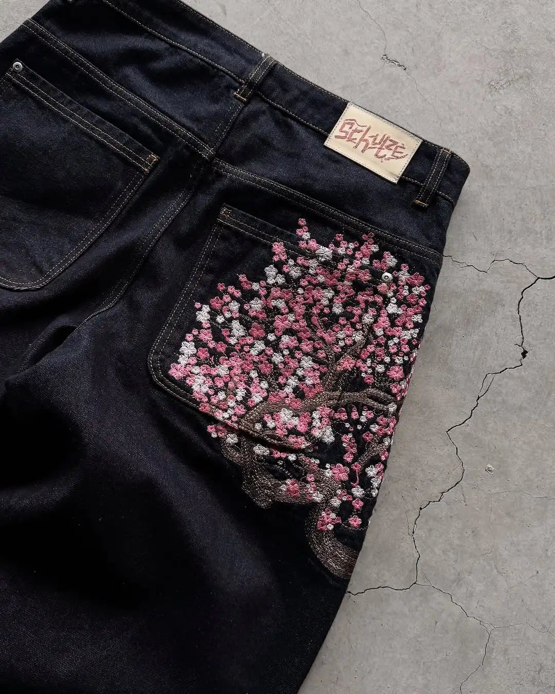 Jean brodé Sakura