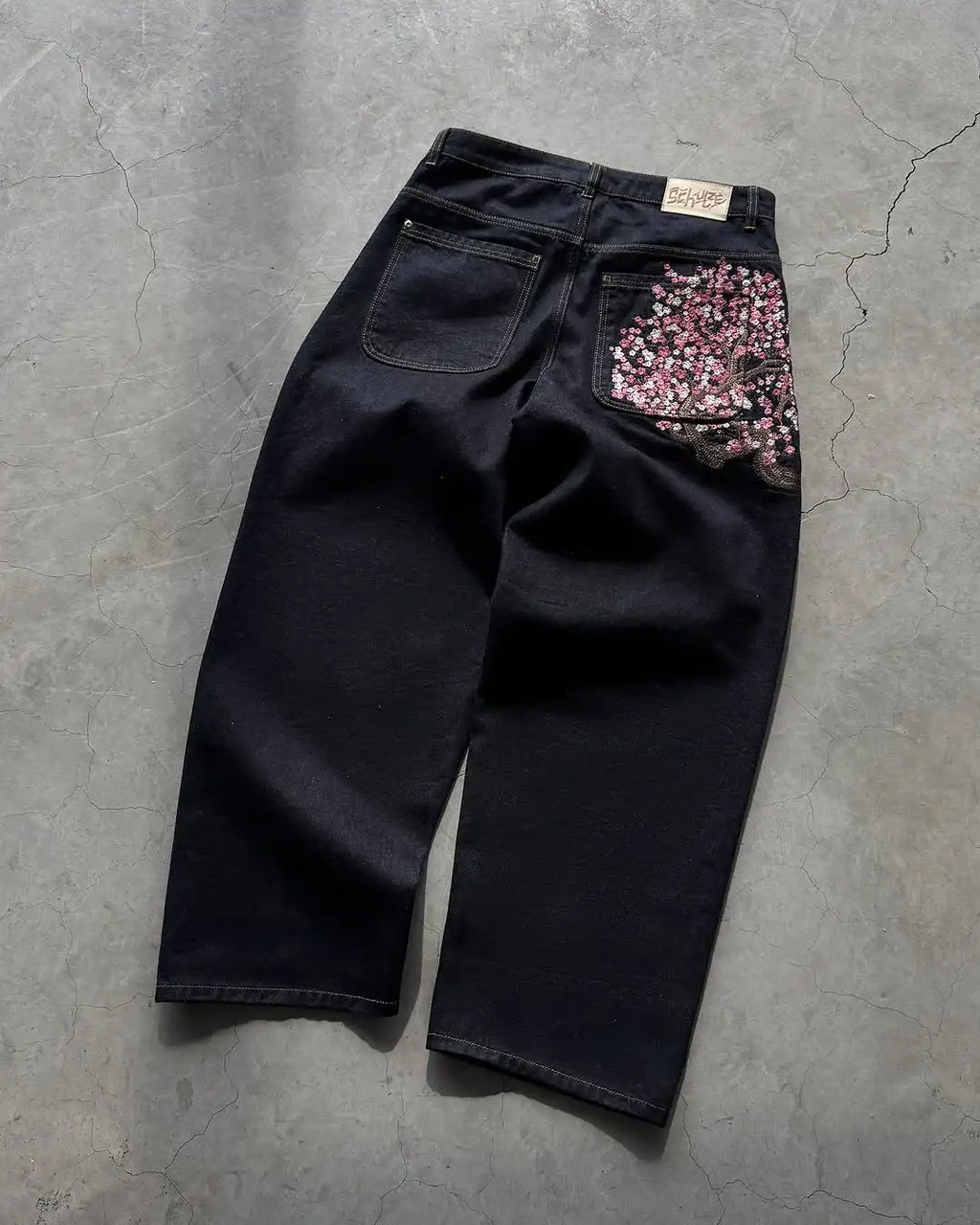 Jean brodé Sakura