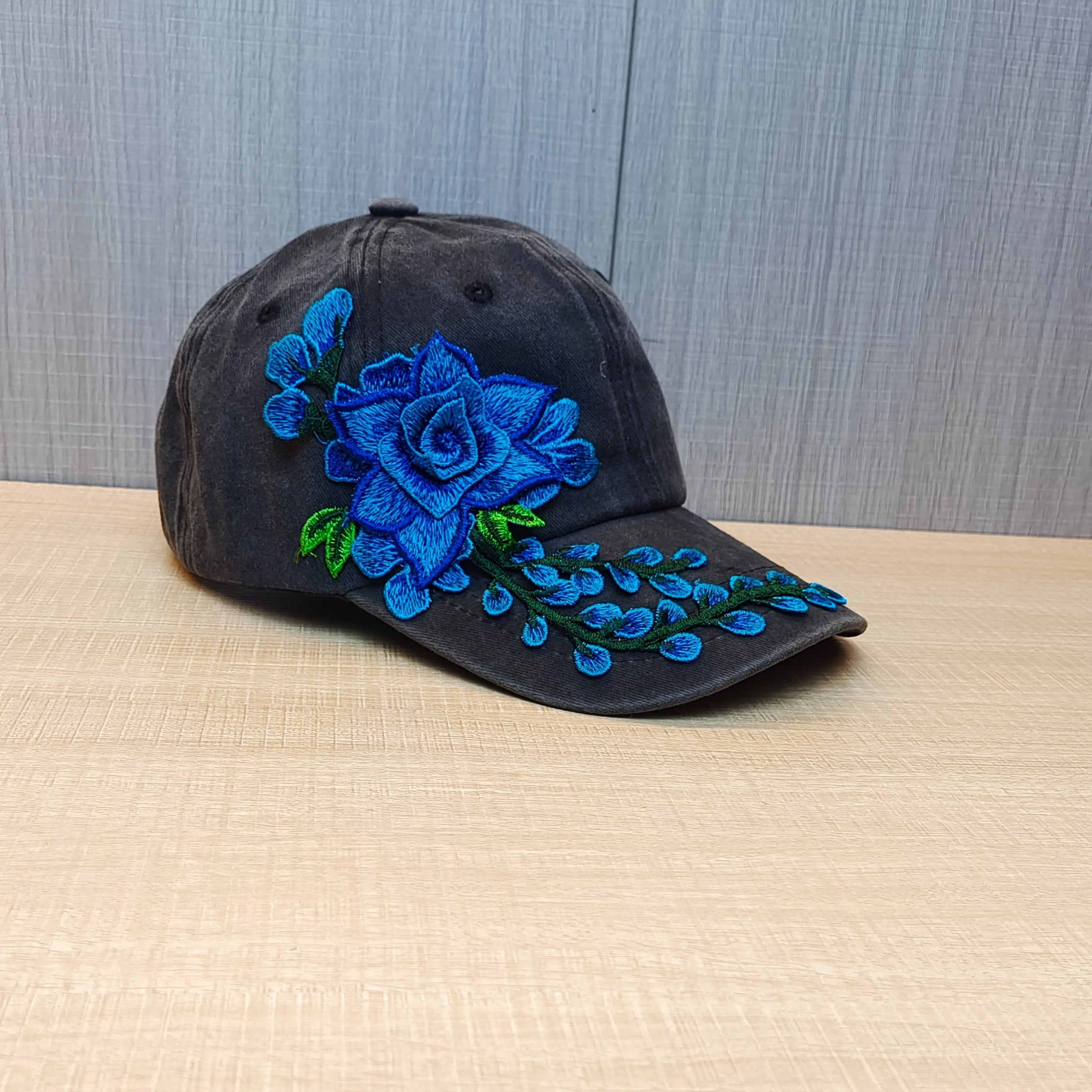 Casquette de baseball vintage brodée à motifs floraux exagérés, style ethnique, casquette bec de canard, chapeau de sport tendance et polyvalent