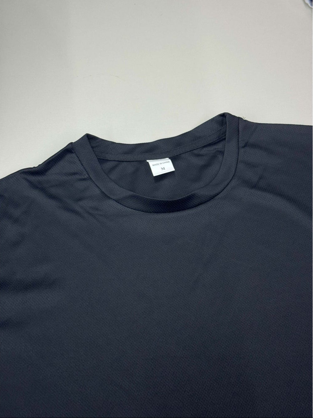 T-shirt unisexe vintage à l'effet vieilli, imprimé portrait de rappeur - Style streetwear hip-hop, manches courtes, coupe ample, col rond, lavable en machine. Idéal pour l'été, les concerts et comme cadeau de Saint-Valentin.